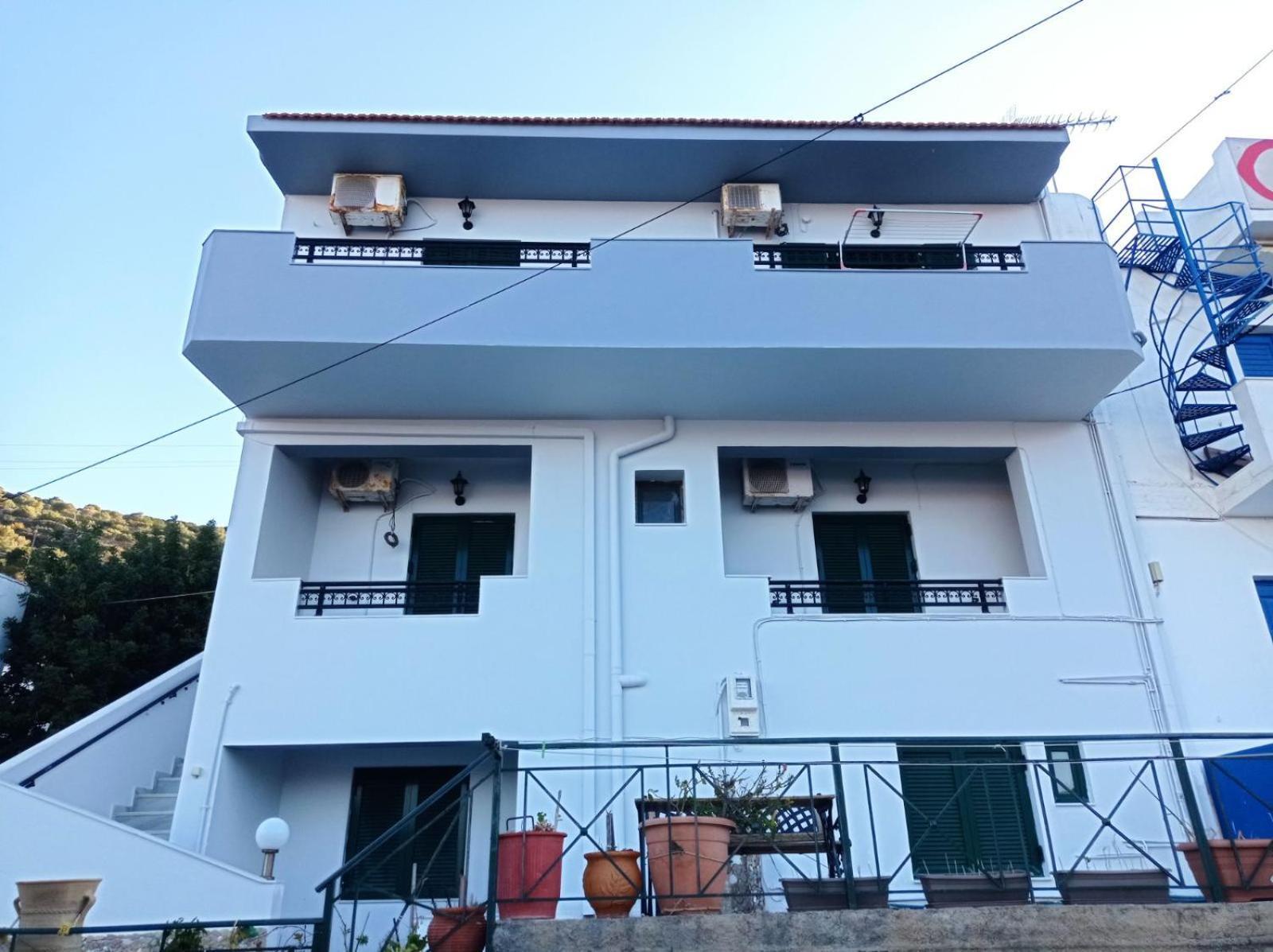 Limanaki Studios 弗尔尼拉亚斯 外观 照片
